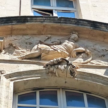 Maisons, Rue de la République à Beaucaire