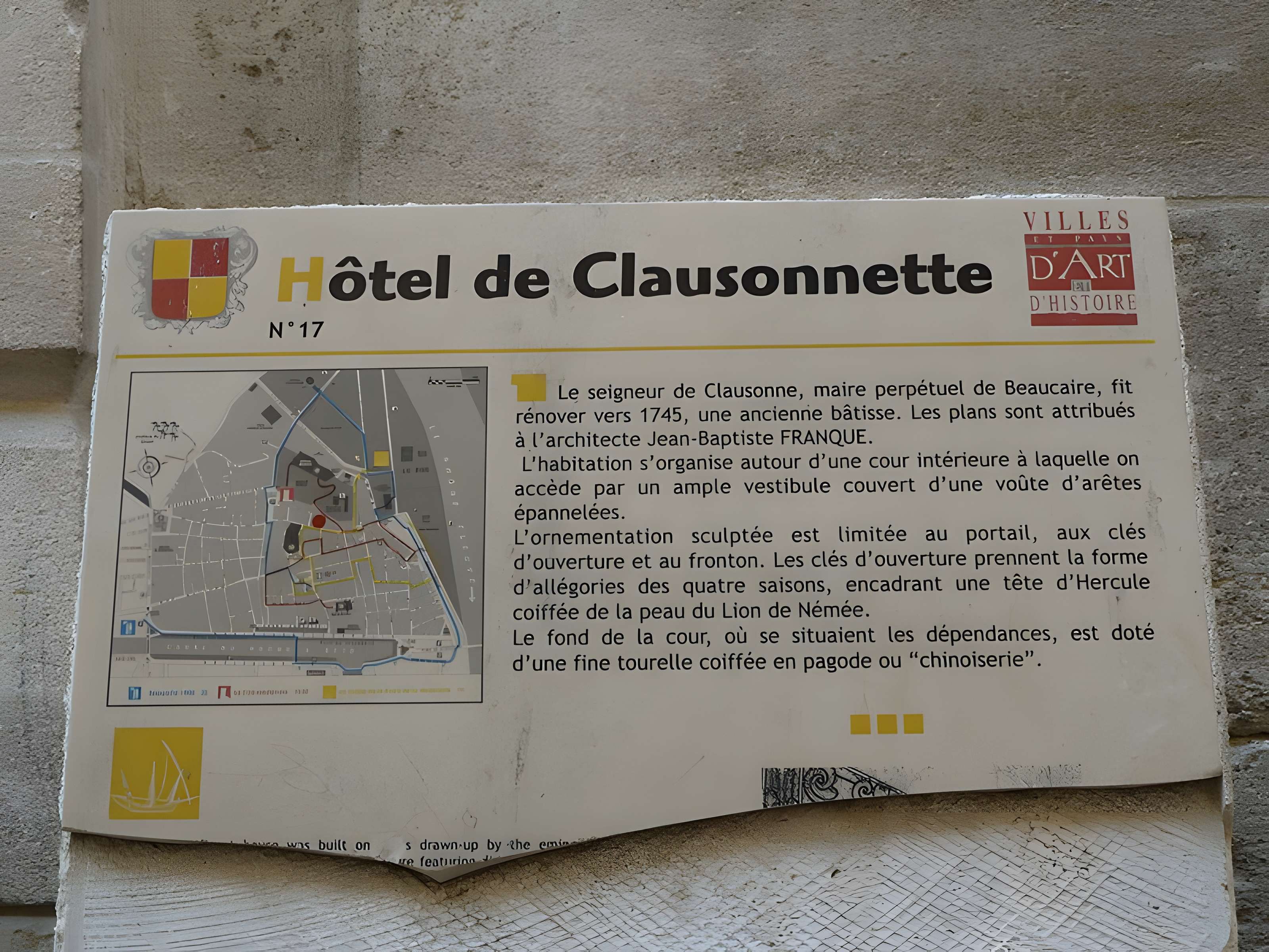 Maisons, Rue de la République à Beaucaire