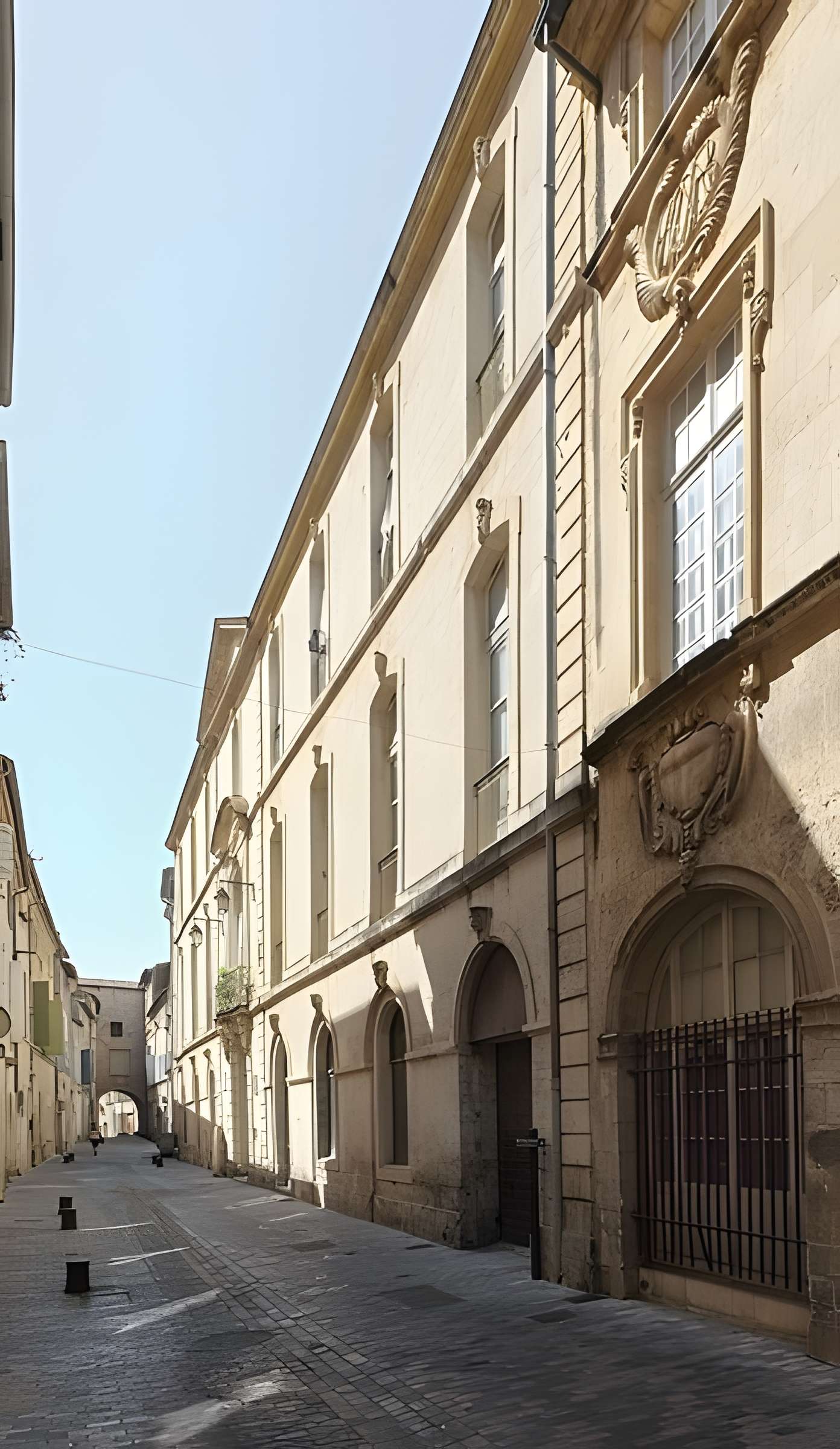 Maisons, Rue de la République à Beaucaire