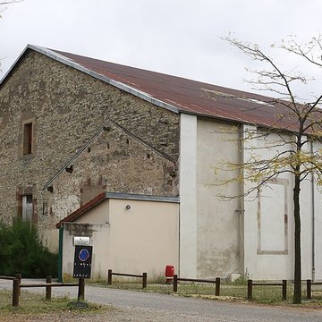 Manège des Gendarmes rouges à Lunéville