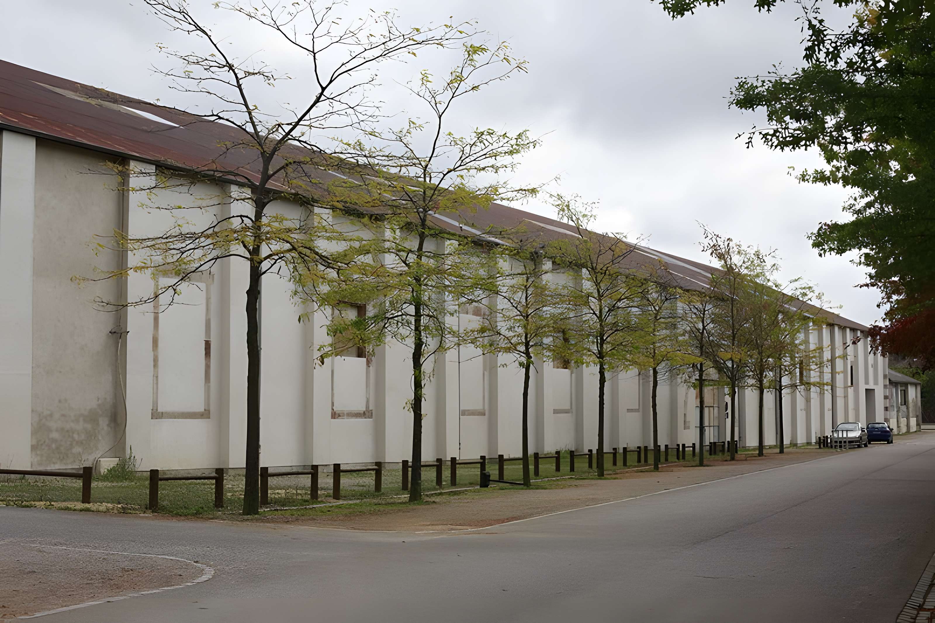 Manège des Gendarmes rouges à Lunéville 
