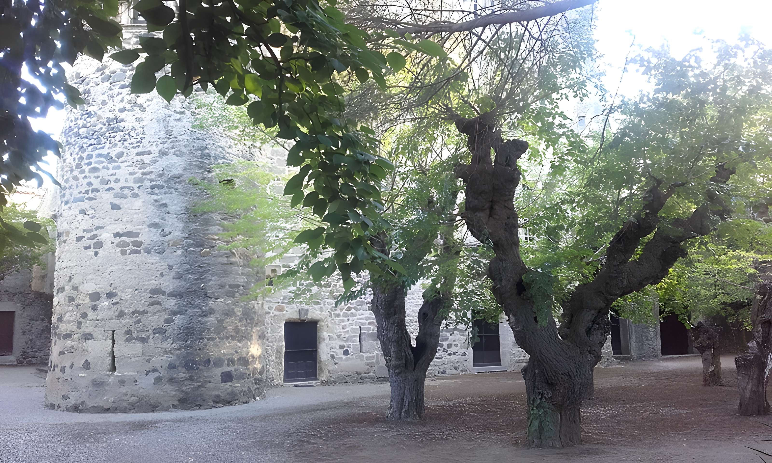 Château de Cazouls-d'Hérault