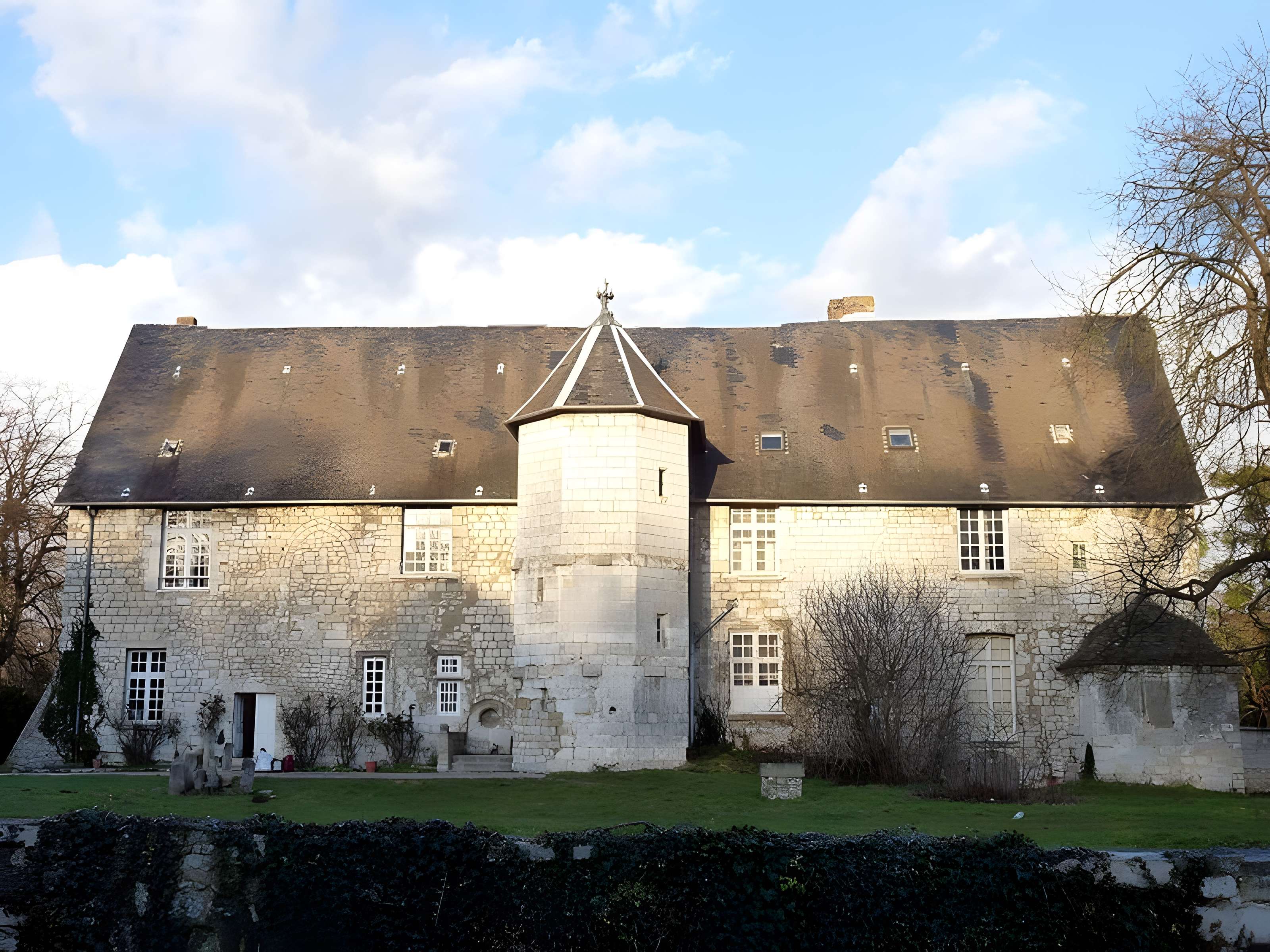 Manoir de la Cheminée Tournante  
