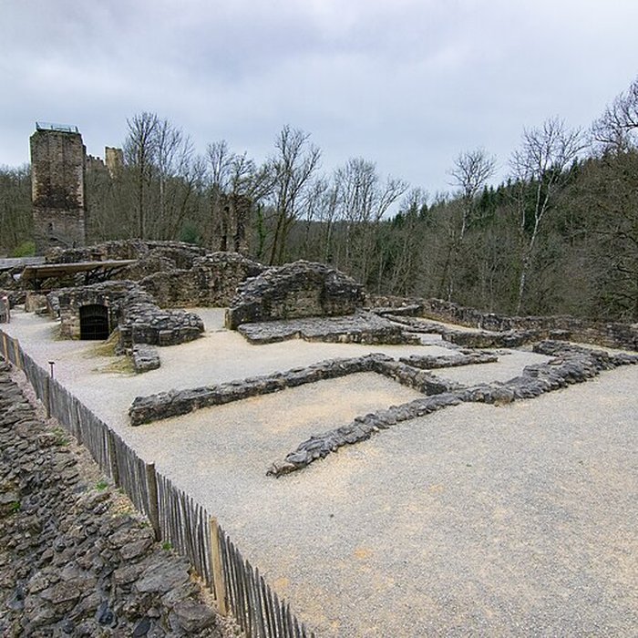 Photo de Château de Châlucet