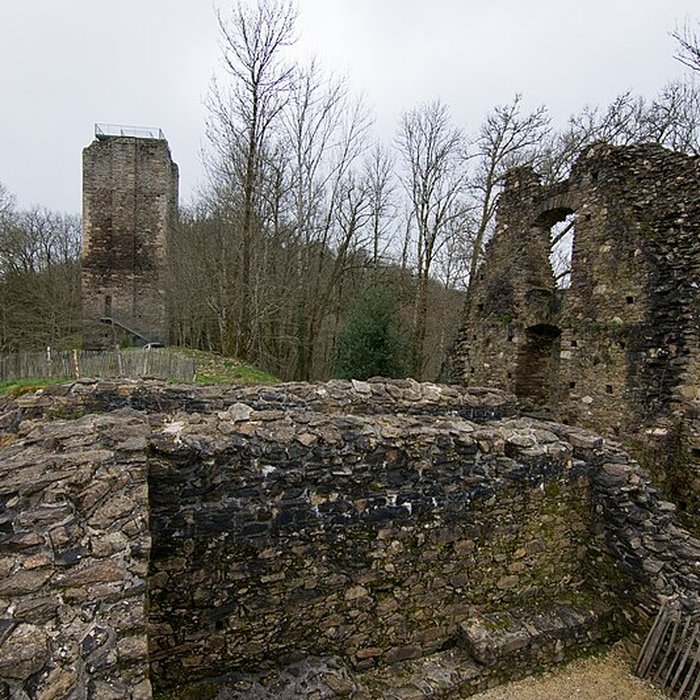 Photo de Château de Châlucet