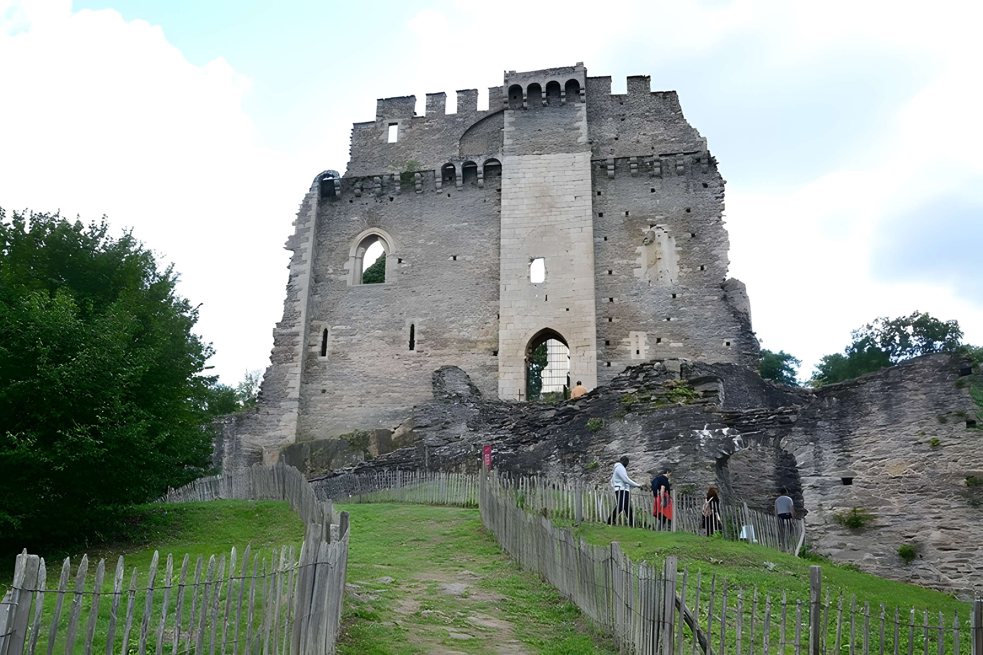 Château de Châlucet 