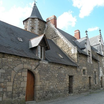 Manoir de la Hautière trois vieilles maisons constituant lancien