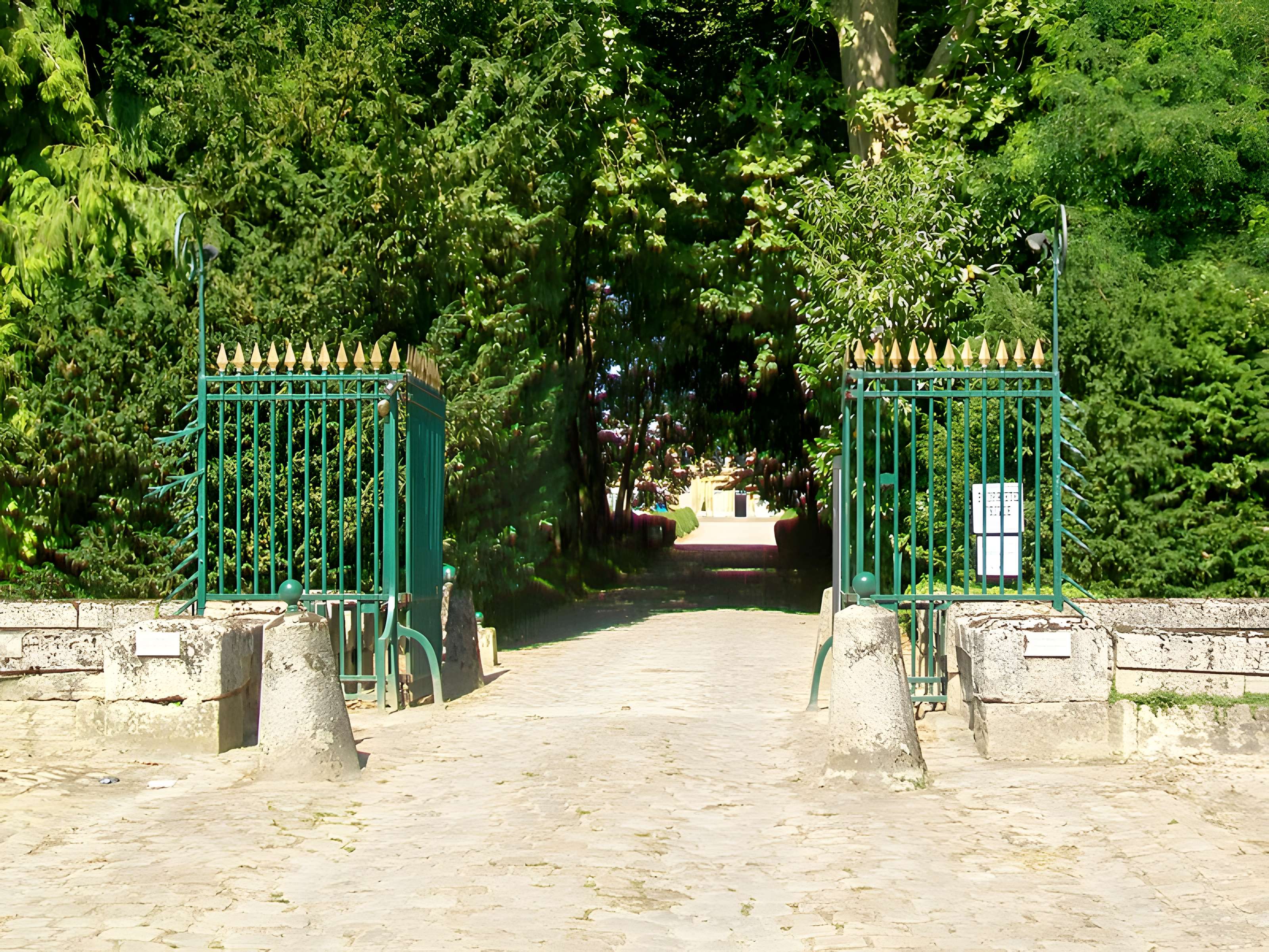 Château de Champlatreux