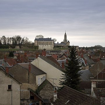 Château de Châteauneuf-sur-Cher