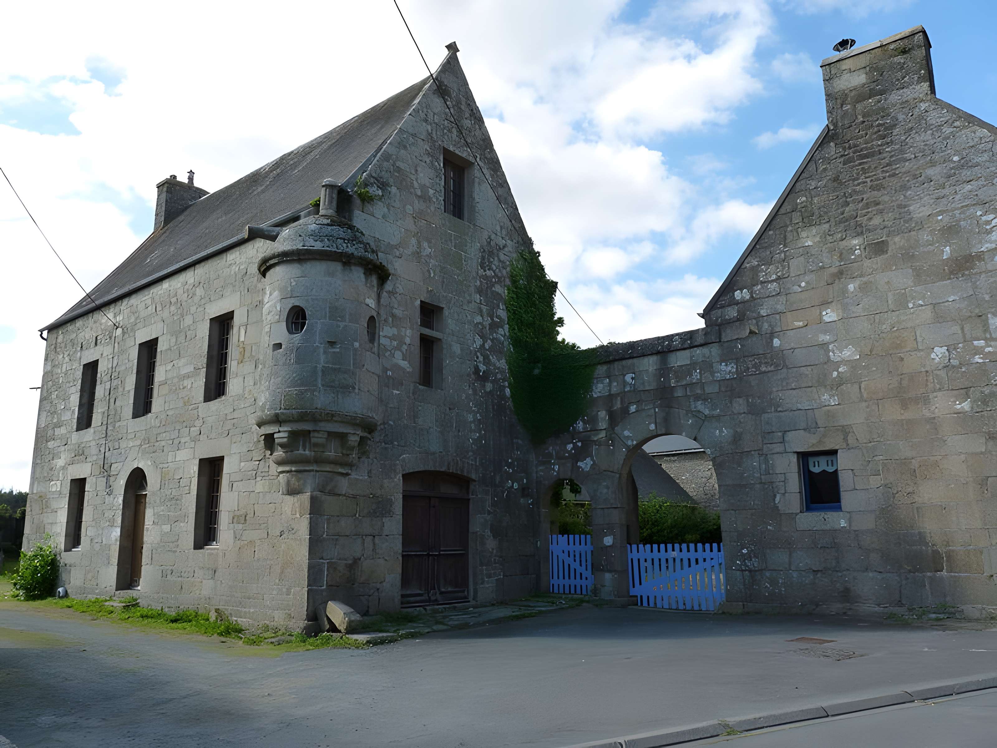Manoir Rue de l'Eglise de Plounérin 