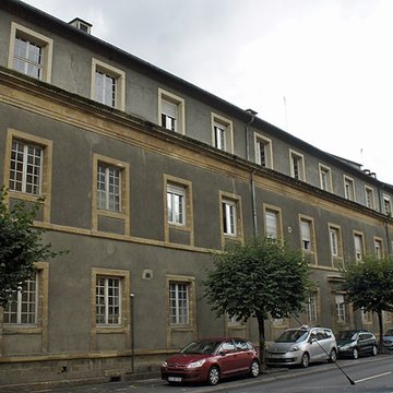 Manufacture royale de draps Le Dijonval à Sedan