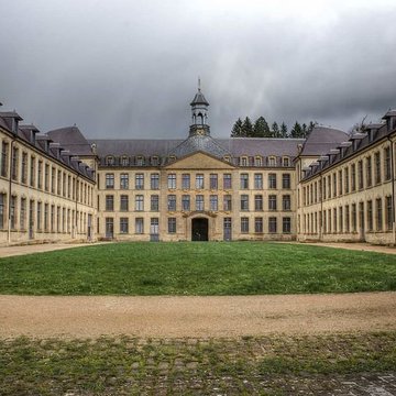 Manufacture royale de draps Le Dijonval à Sedan