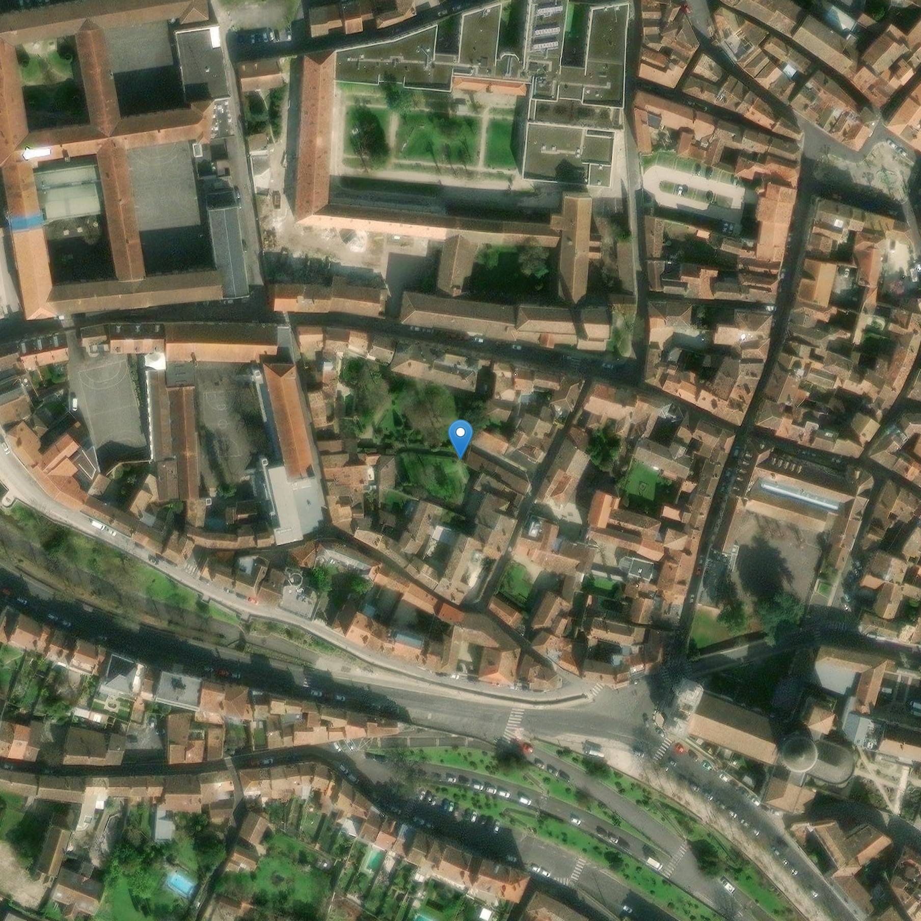 Photo de Überdachter Markt für Angoulême