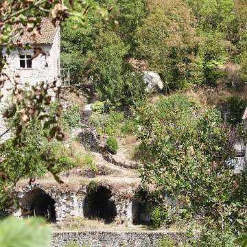 Marché couvert de Peyrusse-le-Roc