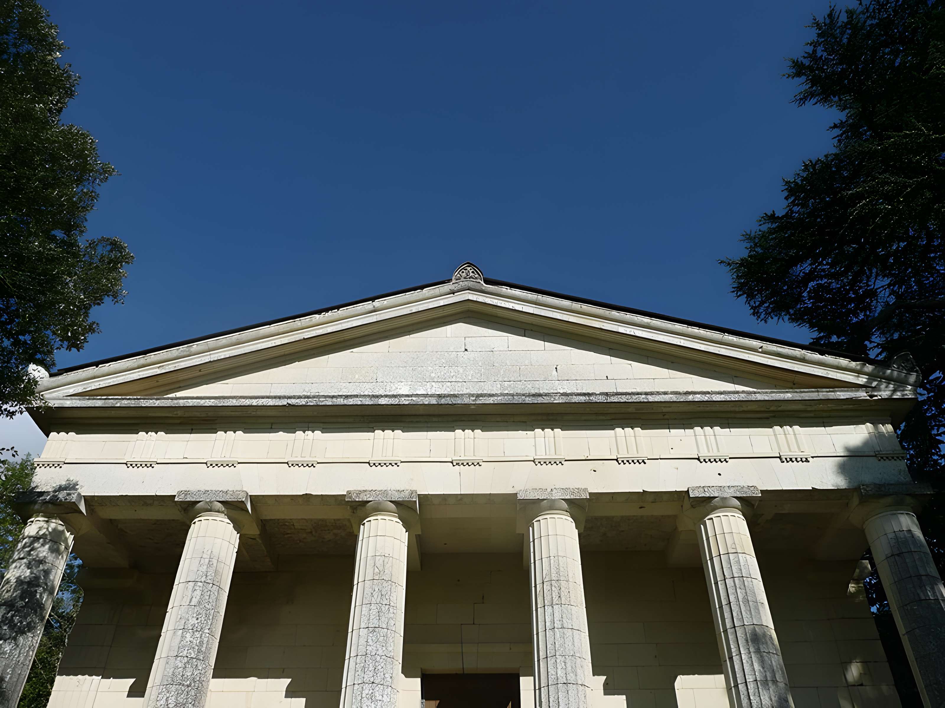 Mausolée des ducs de Brissac