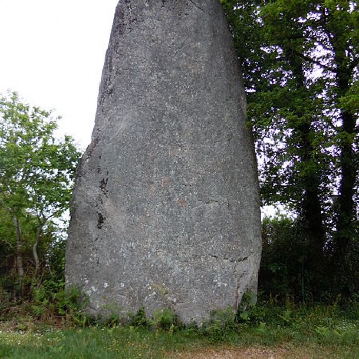 Photo de Menhir de Coat Couraval à Glomel