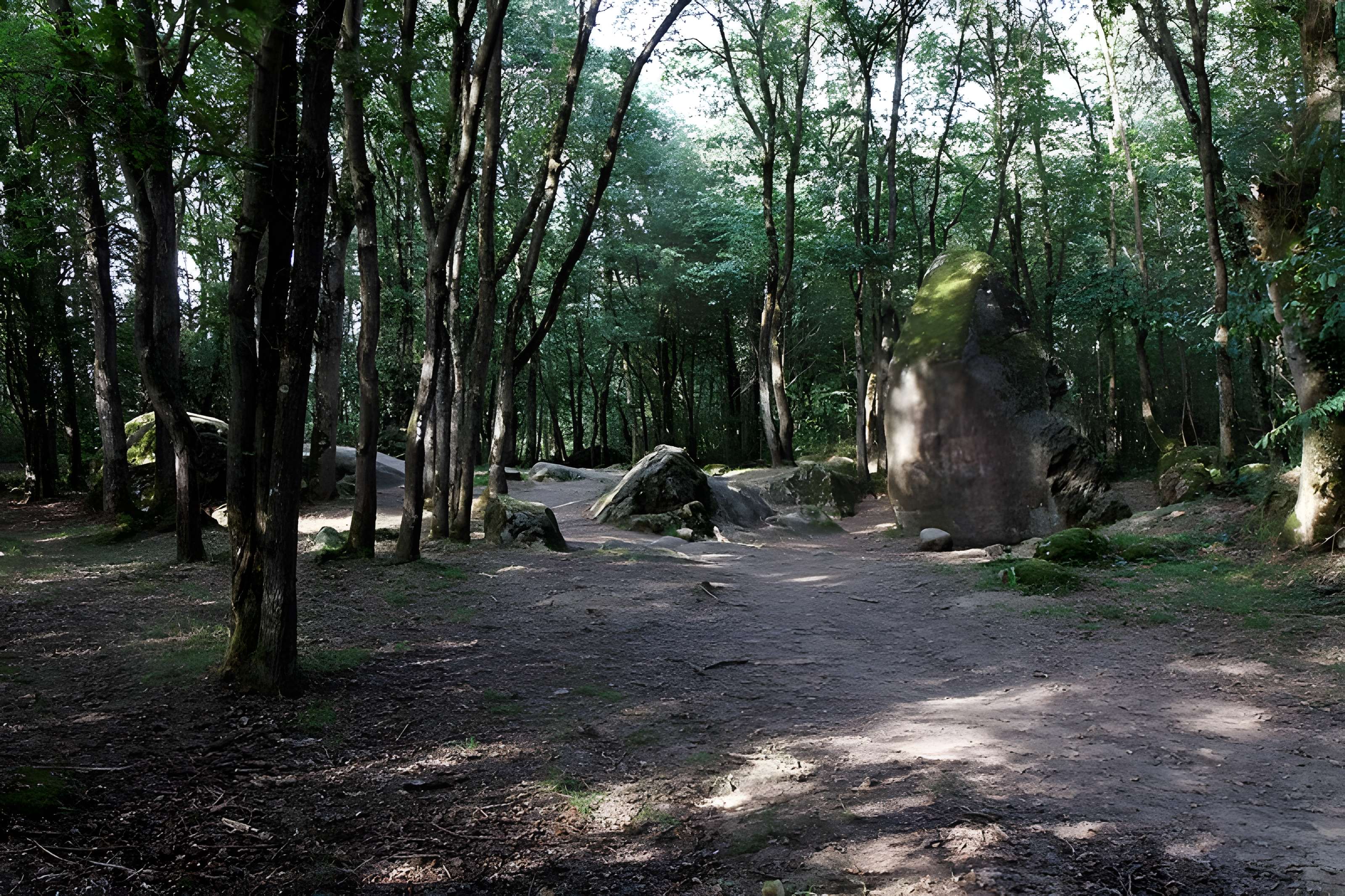 Menhir de Guihallon à Lamballe