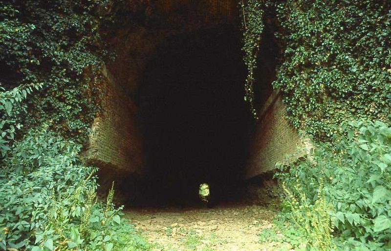 Photo de Ancien aqueduc de Pontgouin à Versailles à Berchères-Saint-Germain