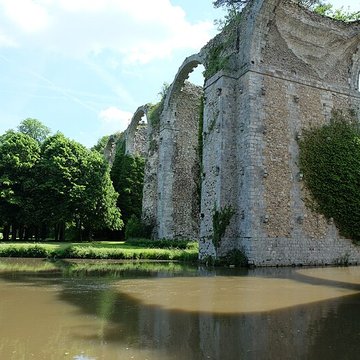 Ancien aqueduc de Pontgouin à Versailles également sur communes de Maintenon et Pontgouin