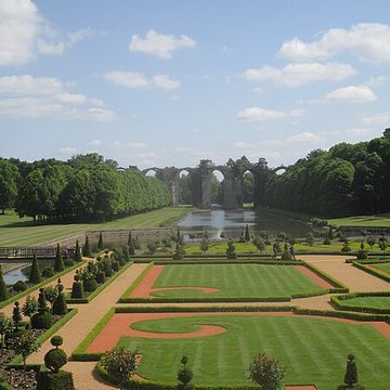Ancien aqueduc de Pontgouin à Versailles également sur communes de Maintenon et Pontgouin