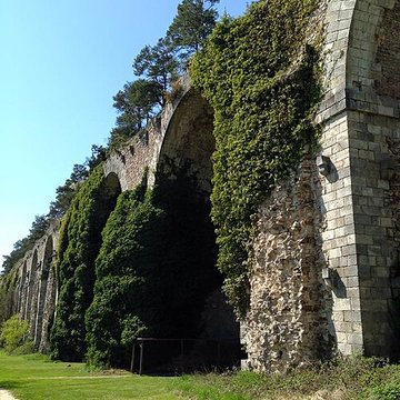 Ancien aqueduc de Pontgouin à Versailles également sur communes de Maintenon et Pontgouin