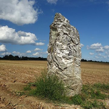Menhir de la Haute-Pierre à Champeaux