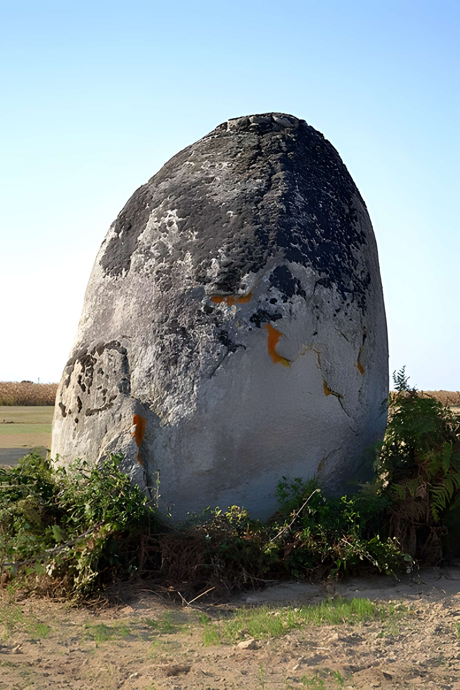 Menhir de la Pièce-du-Rocher de Avrillé