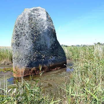Menhir de Lehan à Treffiagat