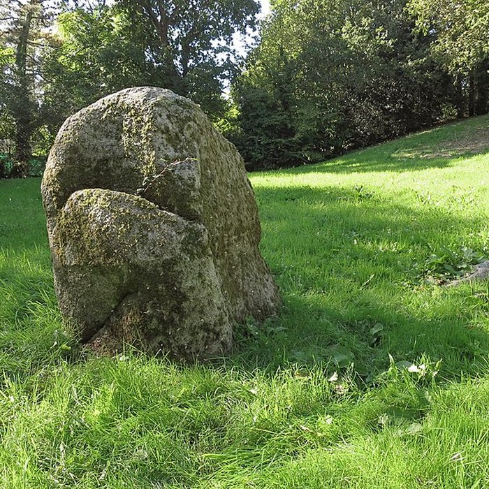 Photo de Menhir de Poulquer à Bénodet