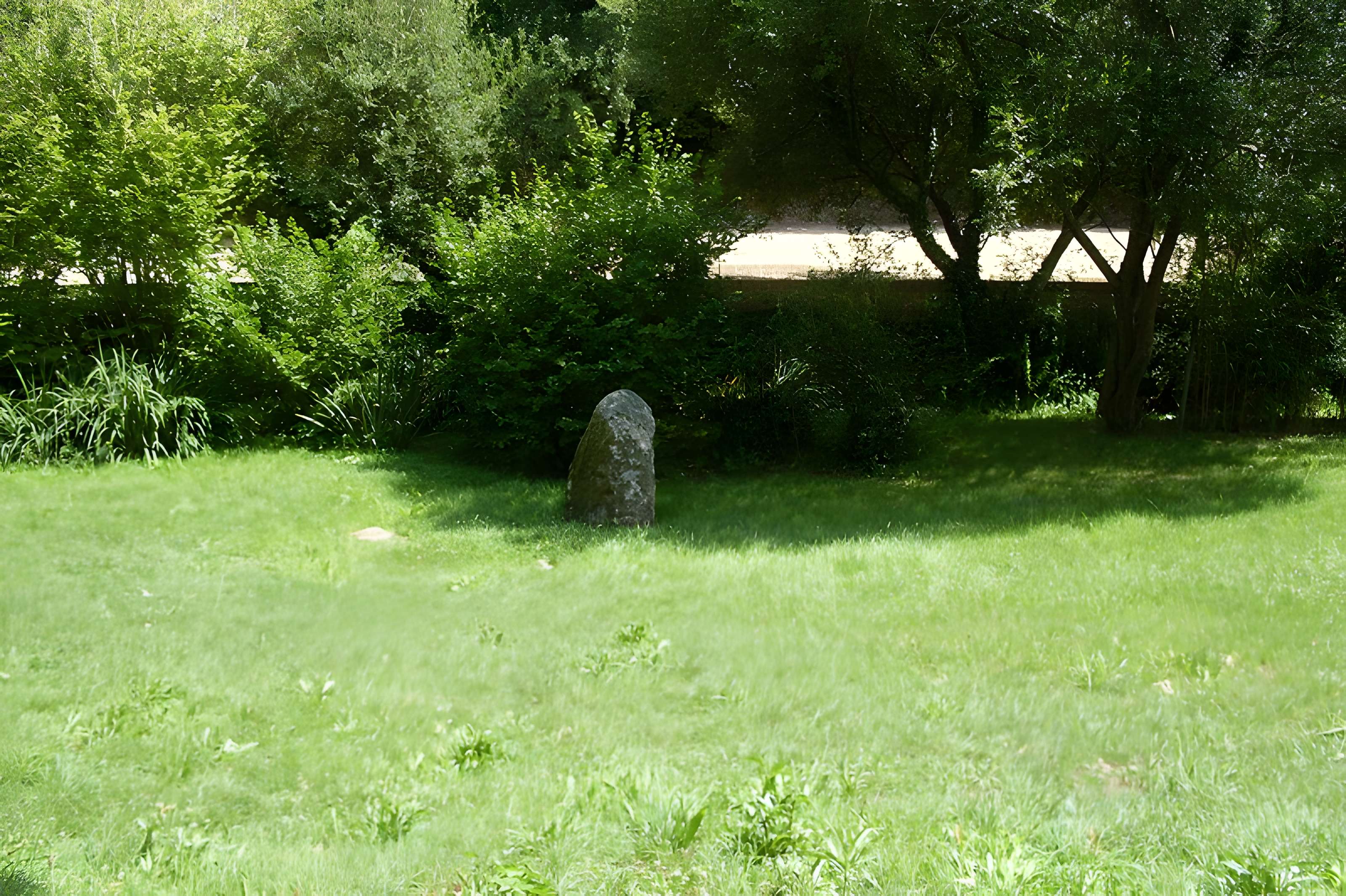 Menhir de Poulquer à Bénodet