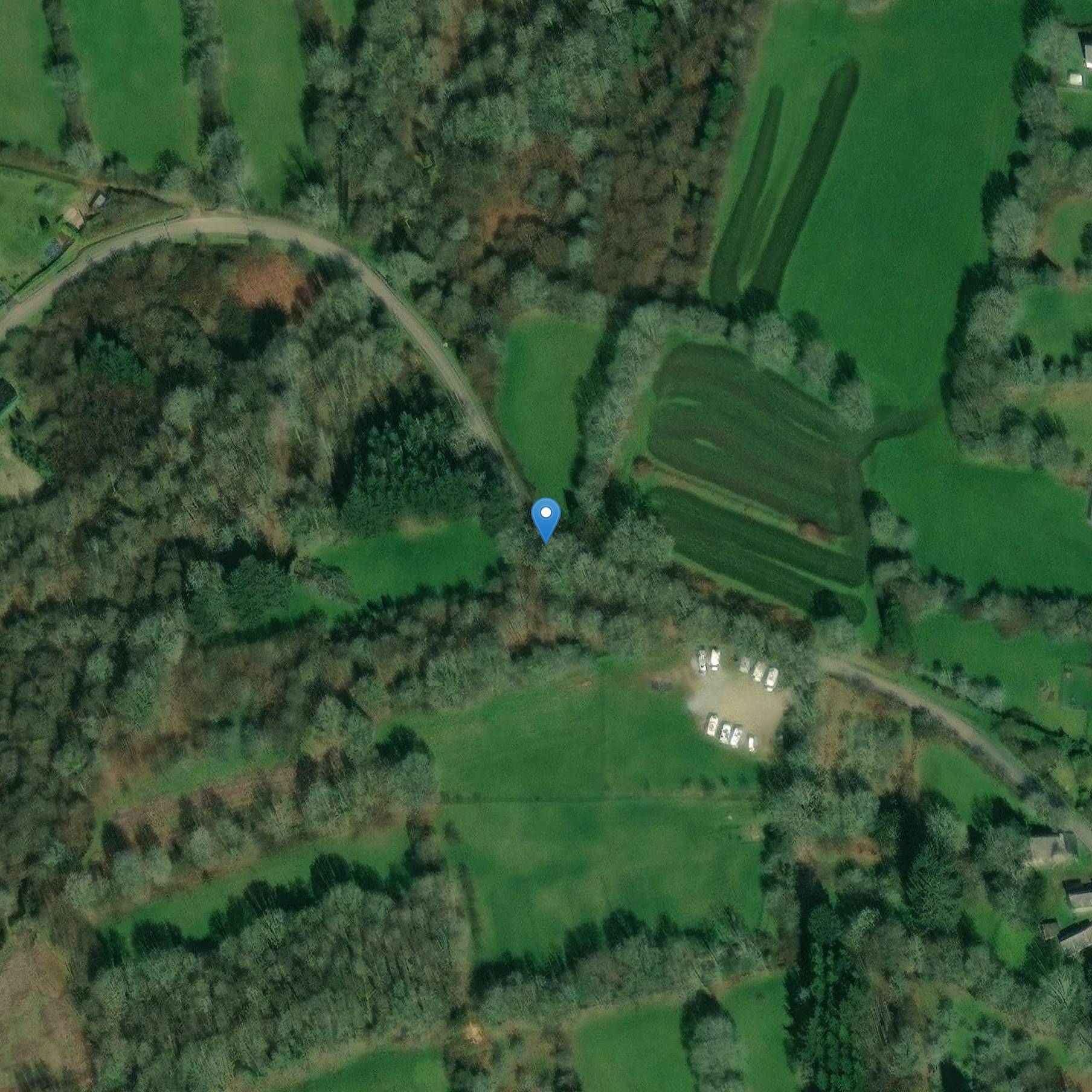 Photo de Menhir von Roquinarc'h nach Saint-Rivoal