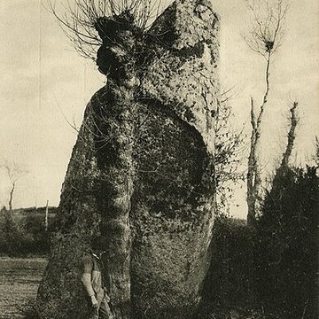 Menhir de Saint-Julien