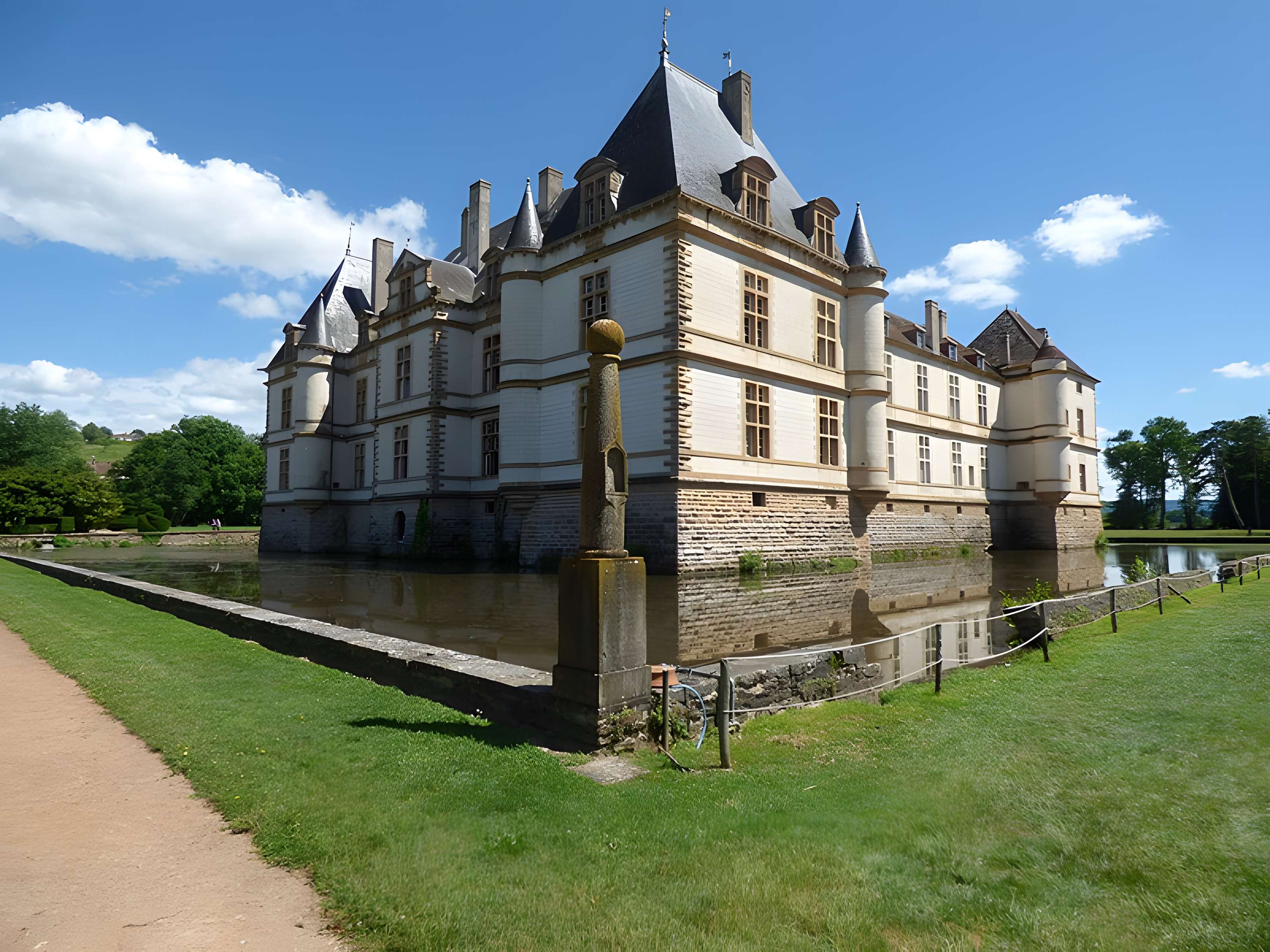 Château de Cormatin
