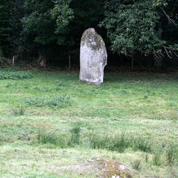 menhir des fichades de fromental