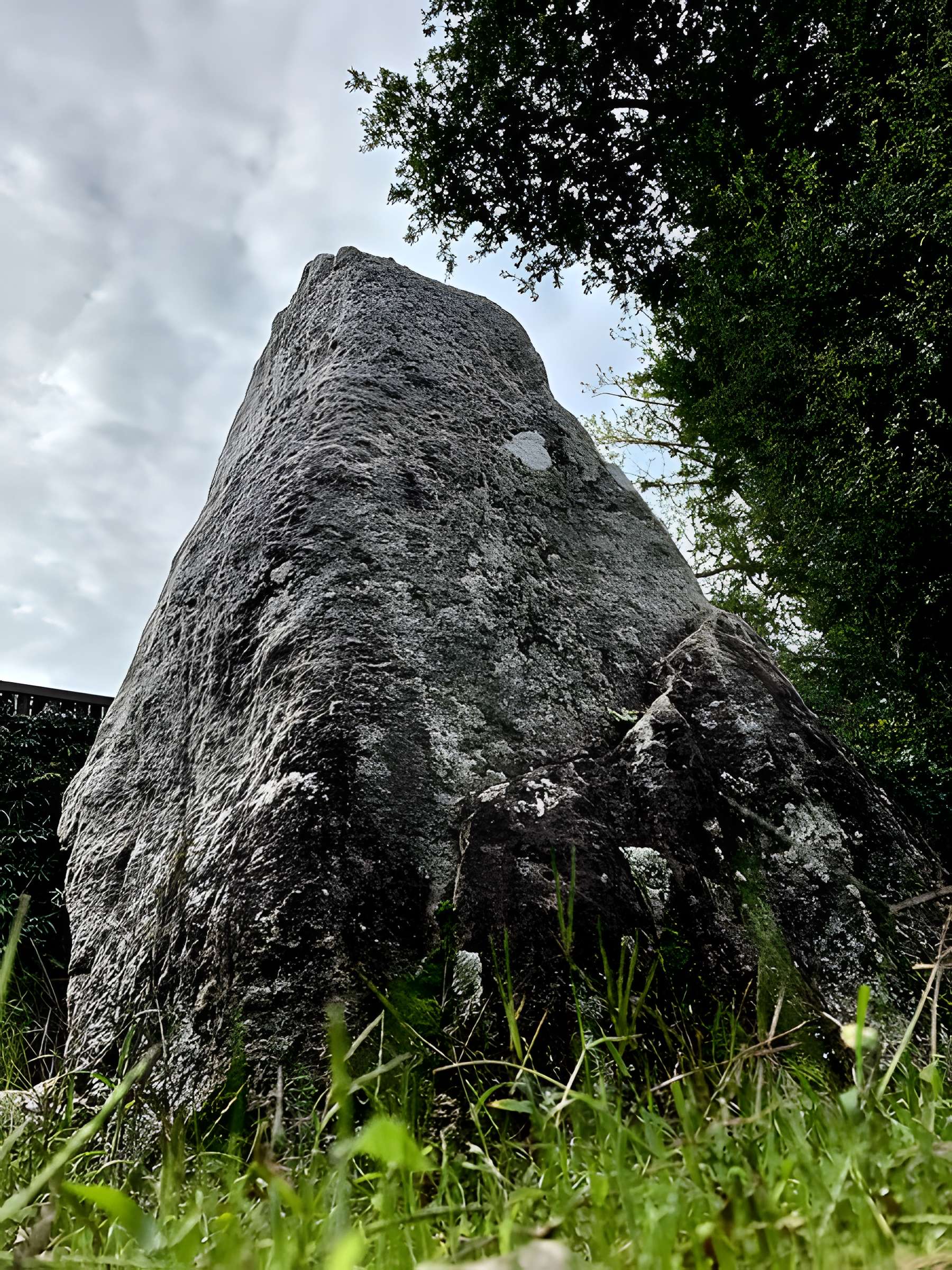 Menhir des Pierres Couchées de Saint-Brevin-les-Pins