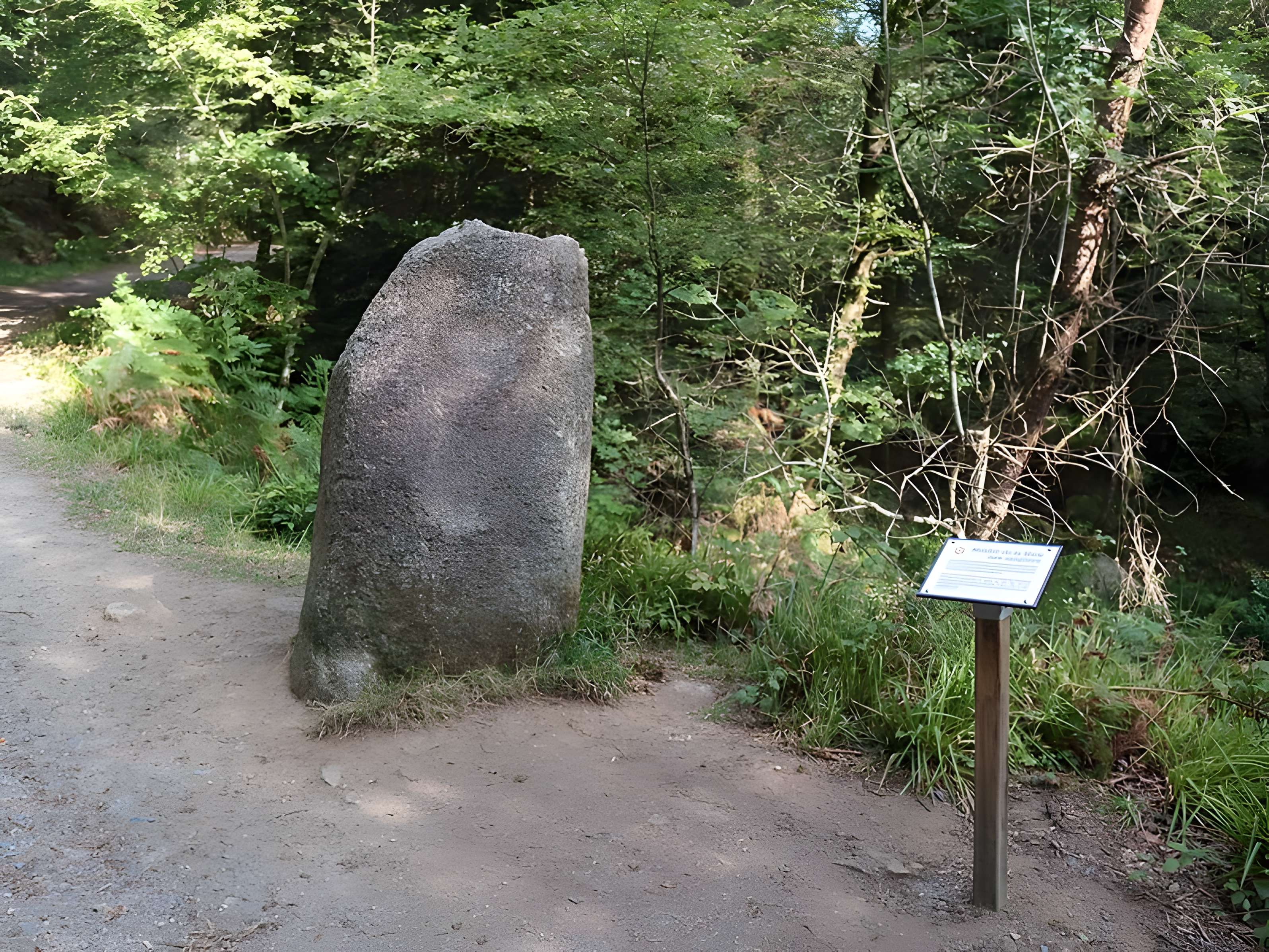 Menhir d'Huelgoat 