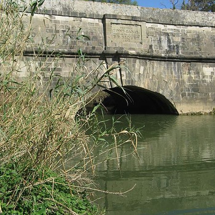 Photo de Canal du Midi : Aqueduc du Répudre