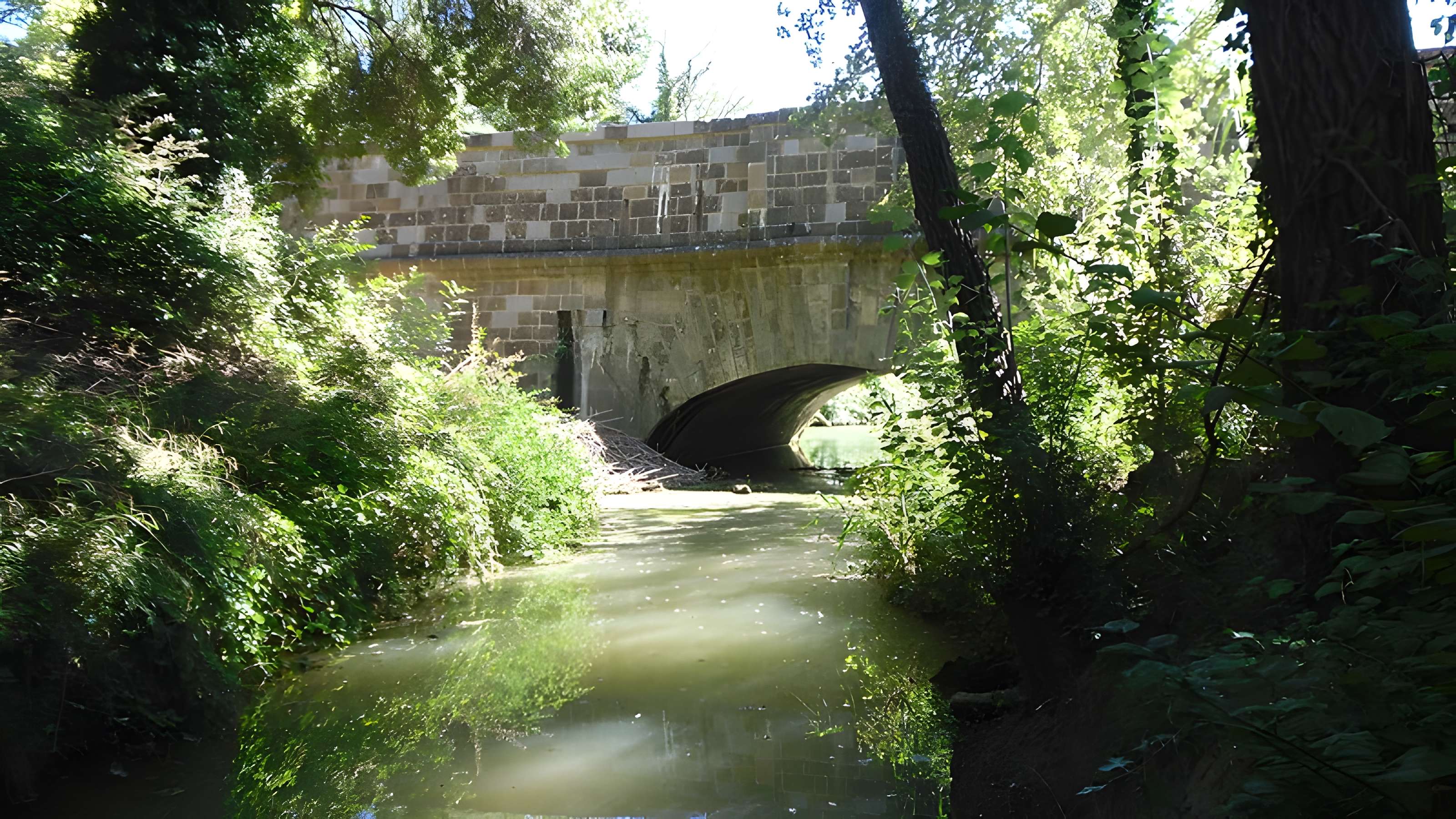 Canal du Midi : Aqueduc du Répudre