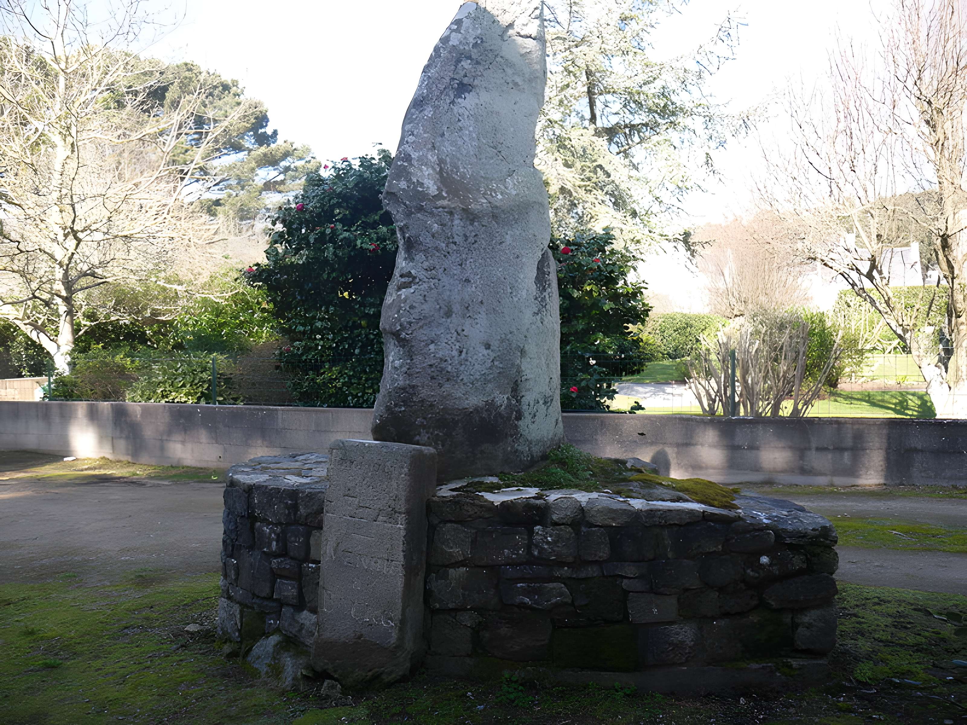 Menhir du Bourg de Carnac