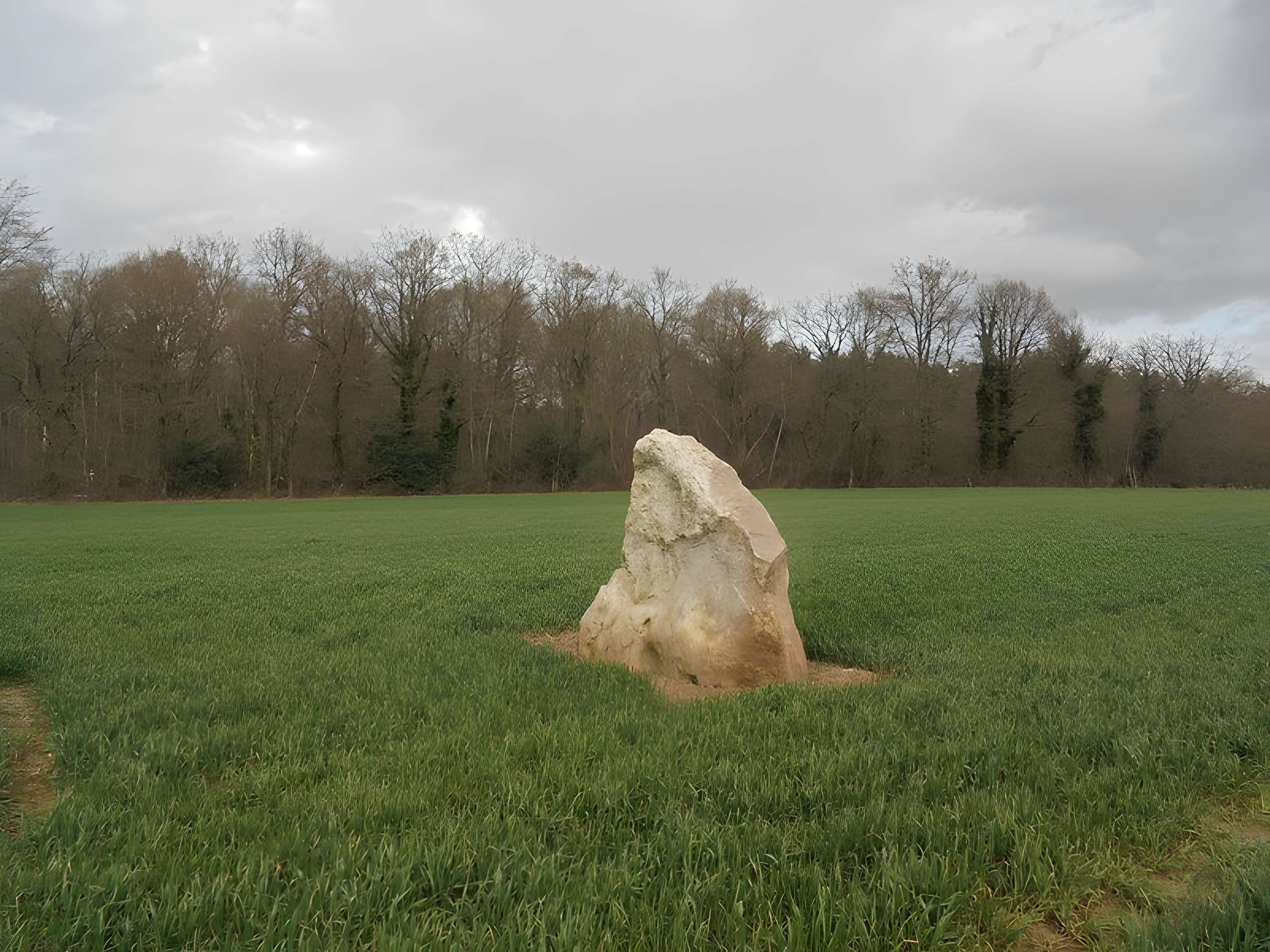 Menhir du Croc de Serquigny 
