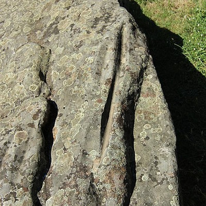 Photo de Menhir-polissoir de Souhé de Naintré