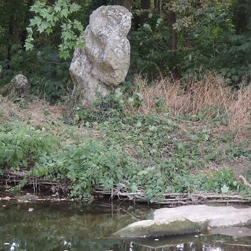 Menhirs de la propriété Talma à Brunoy