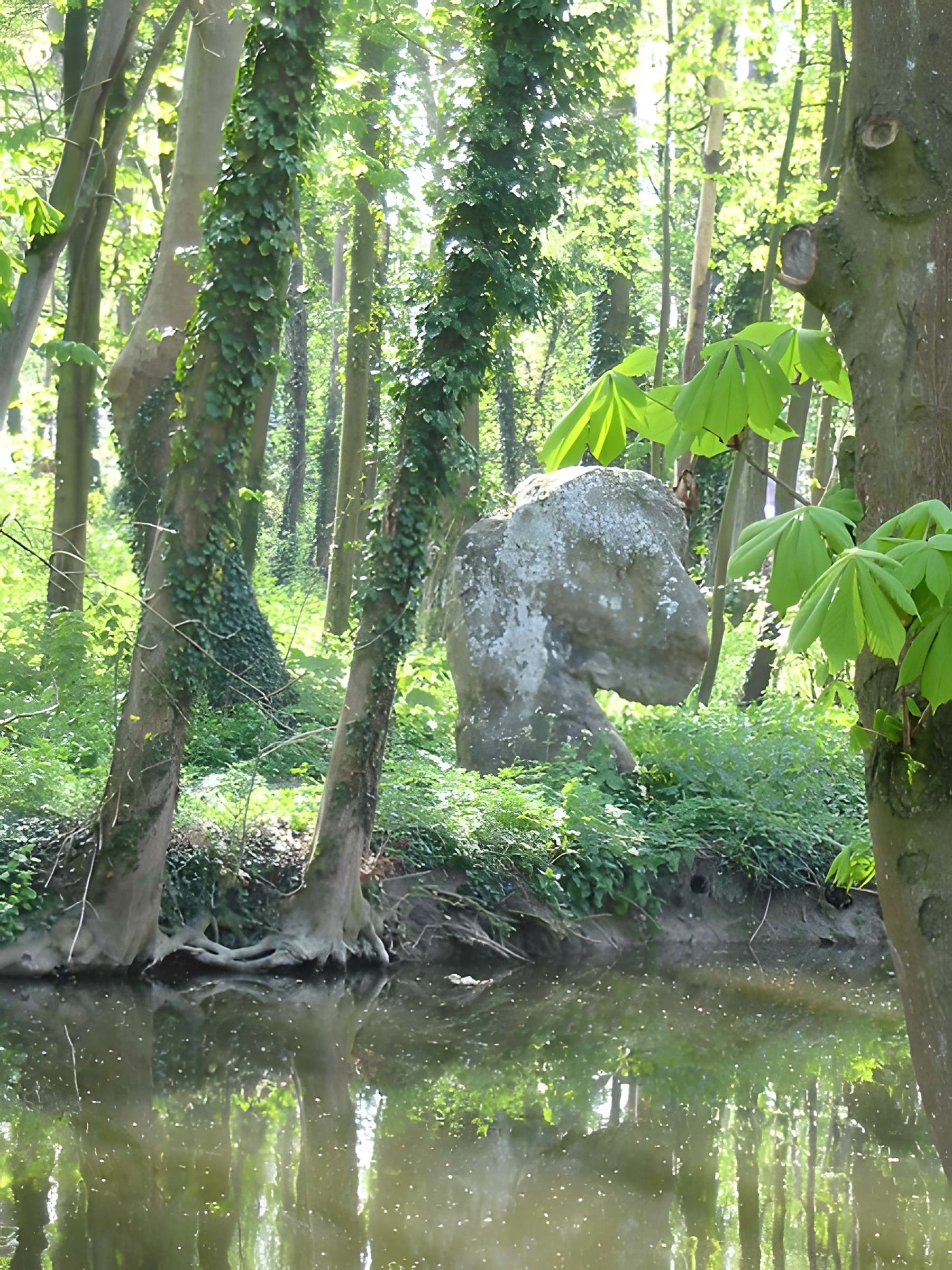 Menhirs de la propriété Talma à Brunoy