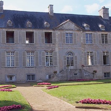 Château de Courcy à Fontenay-sur-Mer