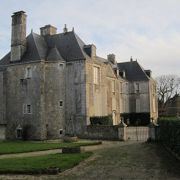 Château de Courcy à Fontenay-sur-Mer