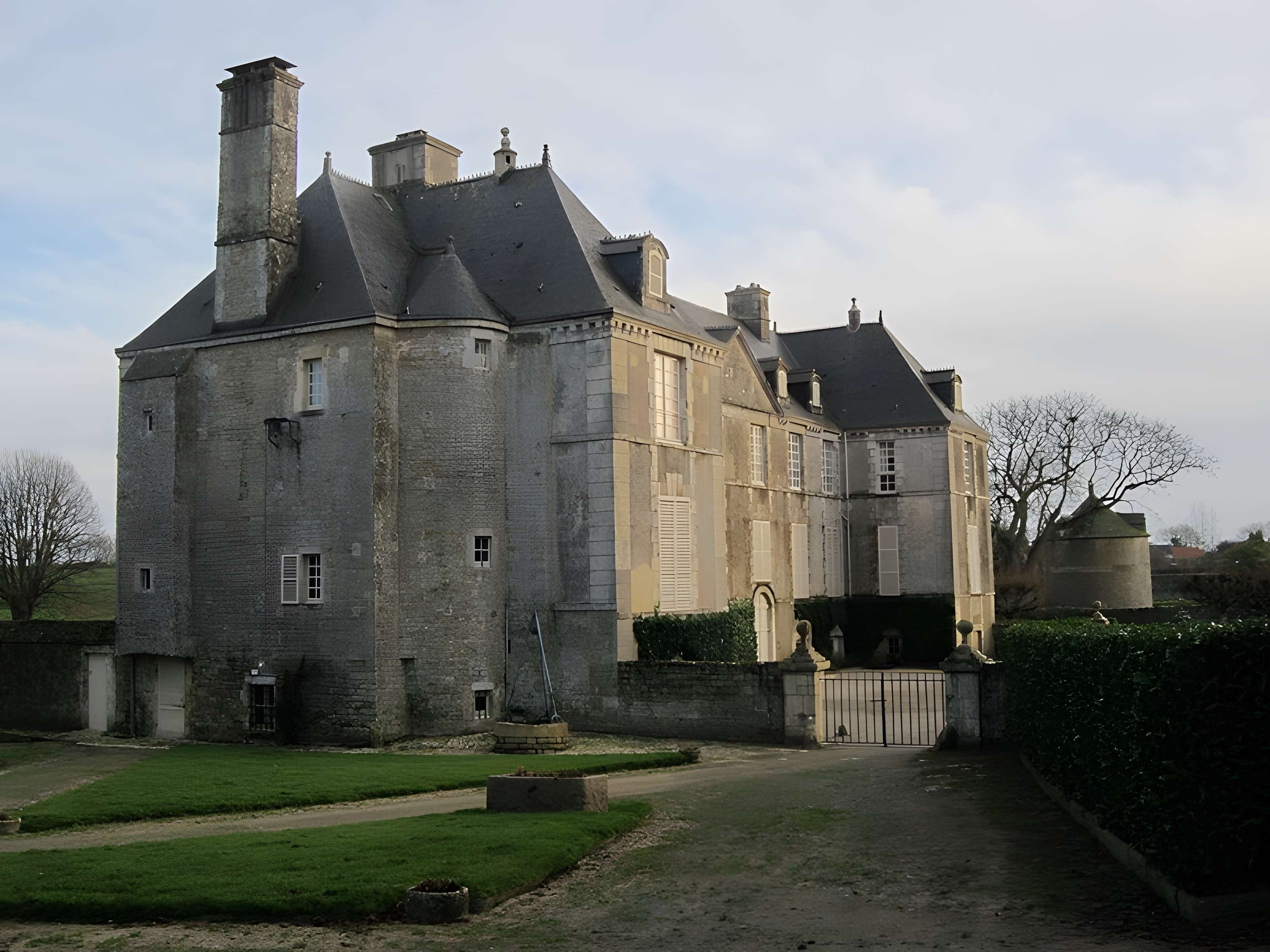 Château de Courcy à Fontenay-sur-Mer