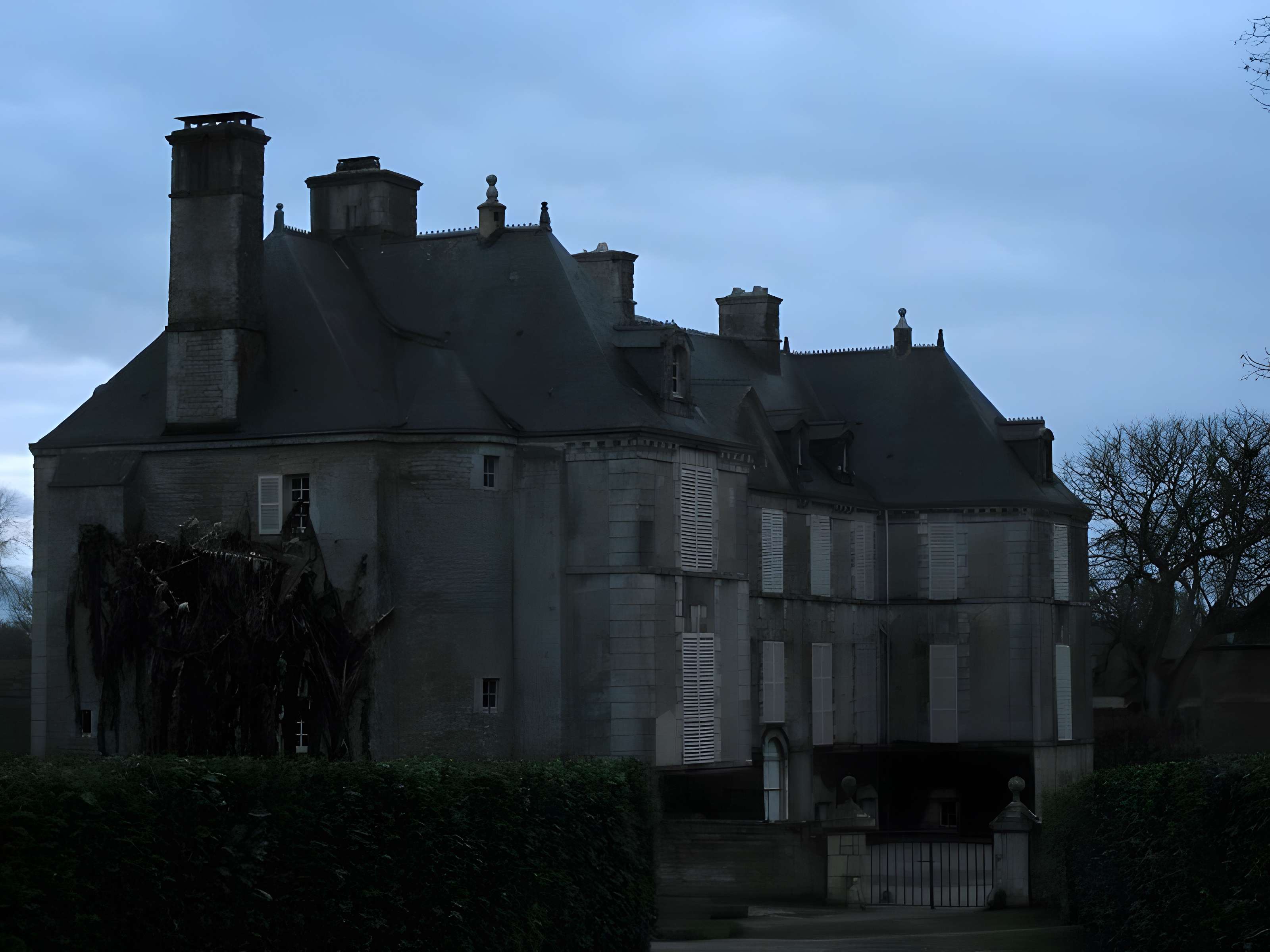 Château de Courcy à Fontenay-sur-Mer