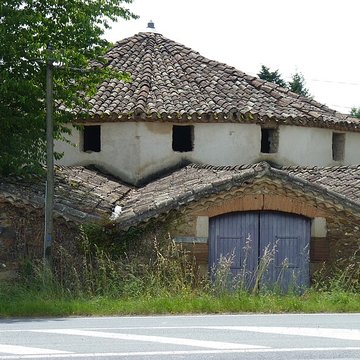 Métairie ronde de Saint-Lieux-Lafenasse