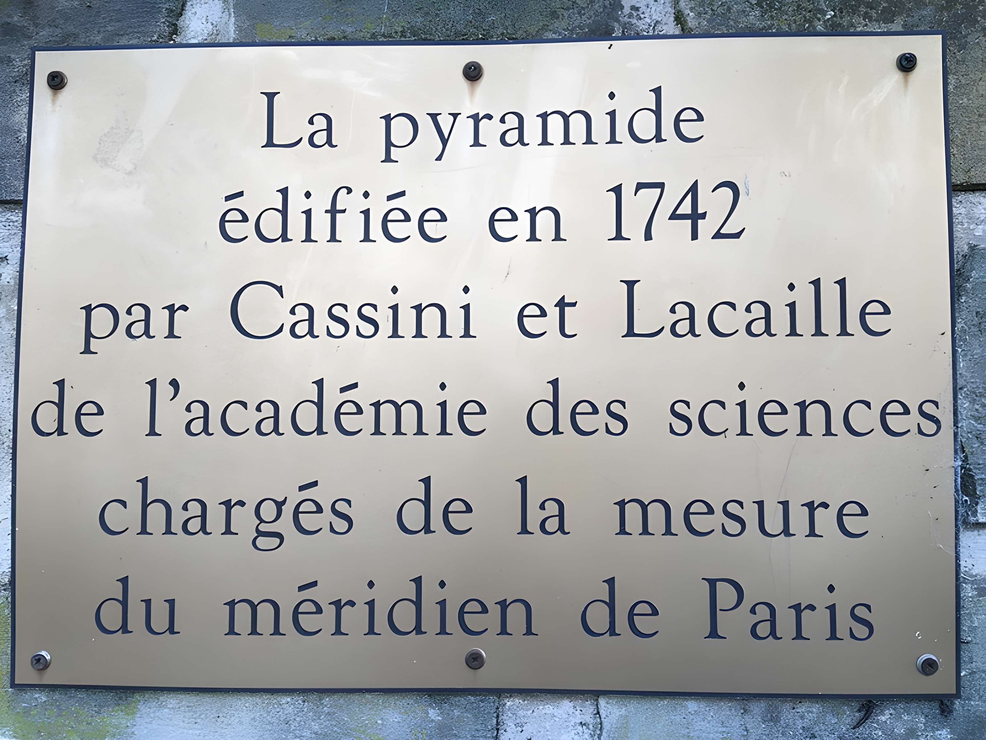 Mire de Cassini à Villejuif