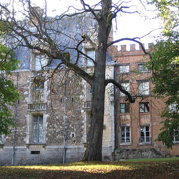 Photo de Château de Courtalain et ses dépendances